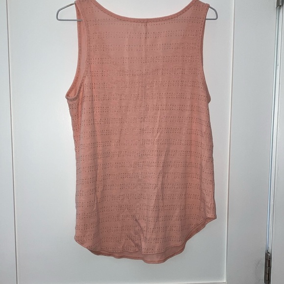 Linen blend light peach tank top by Old Navy Top Sleeveless Style - Picture 15 of 16